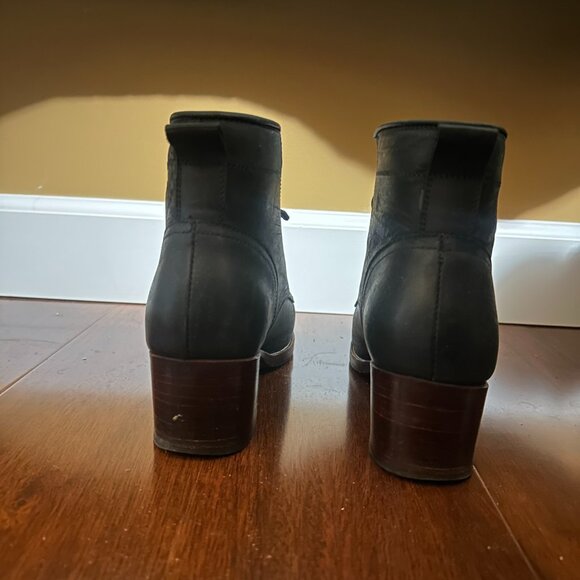 The Elena Goodyear Welted Boot, size 7.5 - Picture 2 of 3